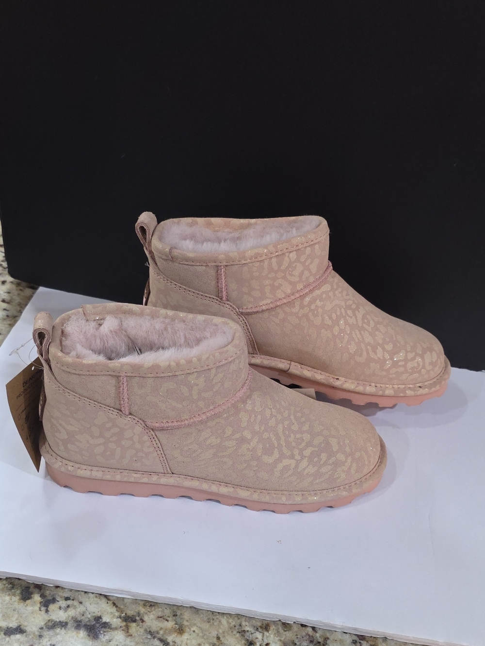 BearPaw Pink Leopard-Print Fleece-Lined Ankle Booties Size 10